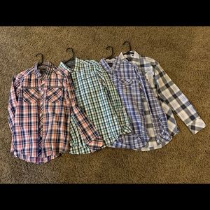 7 Diamonds Men’s Medium Shirts (16 of them)
